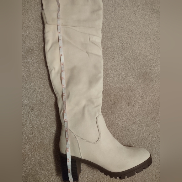 ZBY women's boots size 8us - Picture 7 of 7